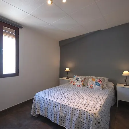 Lets Holidays Cozy 70 M. From The In Tossa דירה *