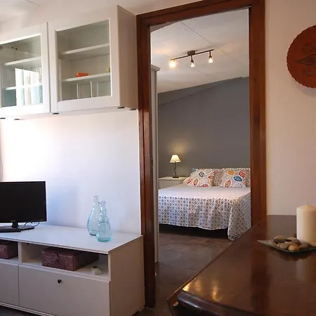 Lets Holidays Cozy 70 M. From The In Tossa דירה